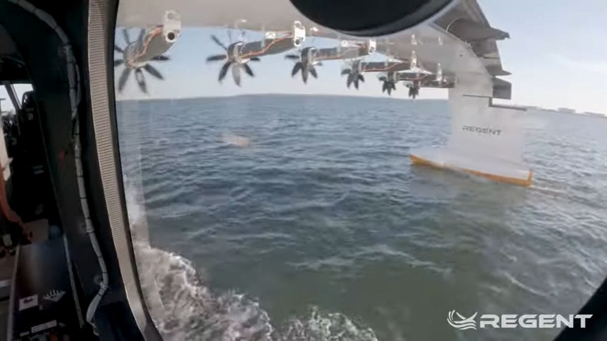 Santa Catarina aposta em planador marítimo elétrico para melhorar acesso às praias
